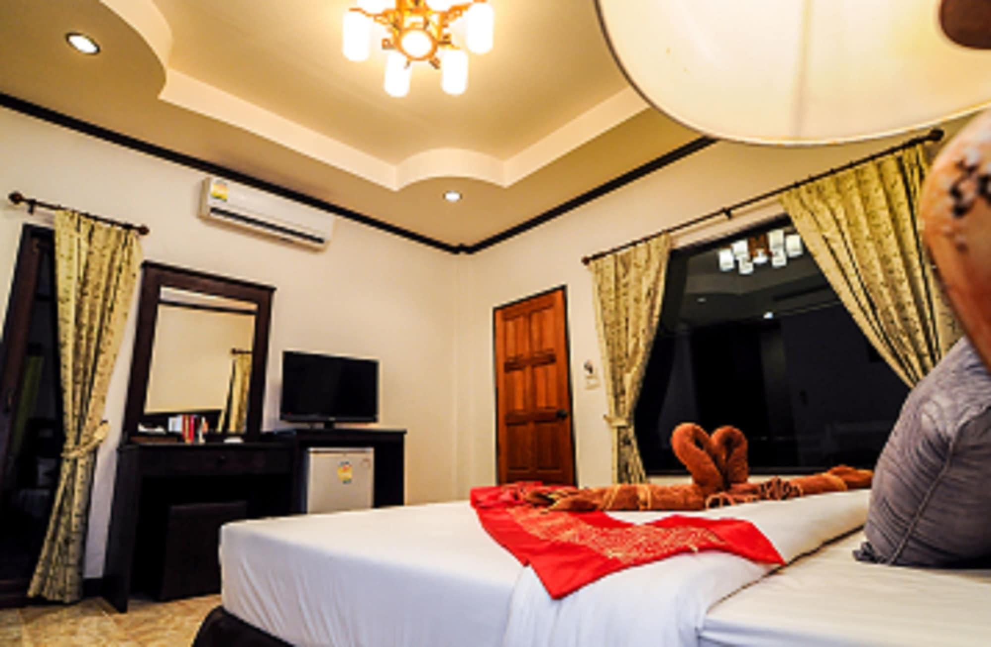 N.T. Lanta Resort Ko Lanta Extérieur photo