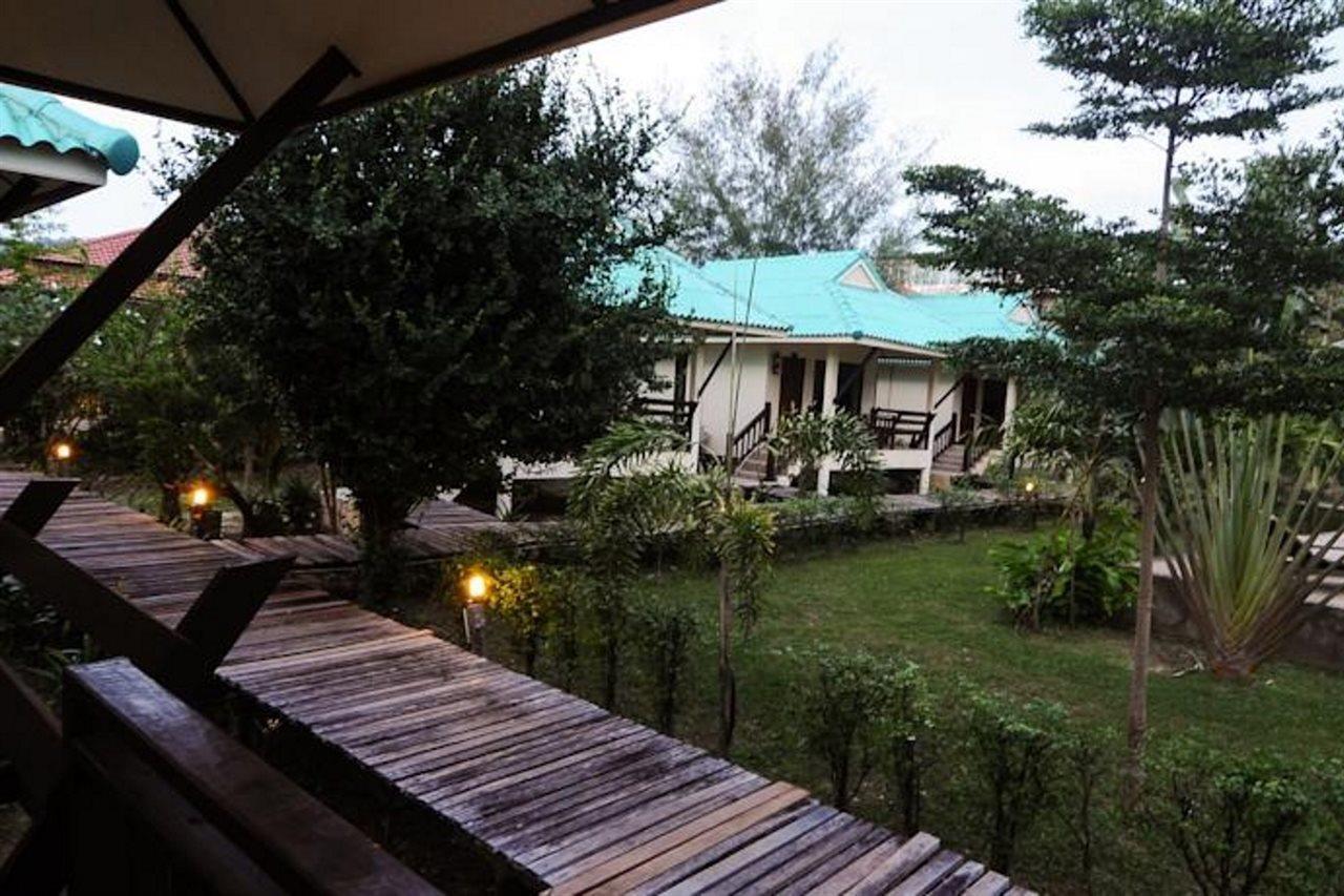 N.T. Lanta Resort Ko Lanta Extérieur photo
