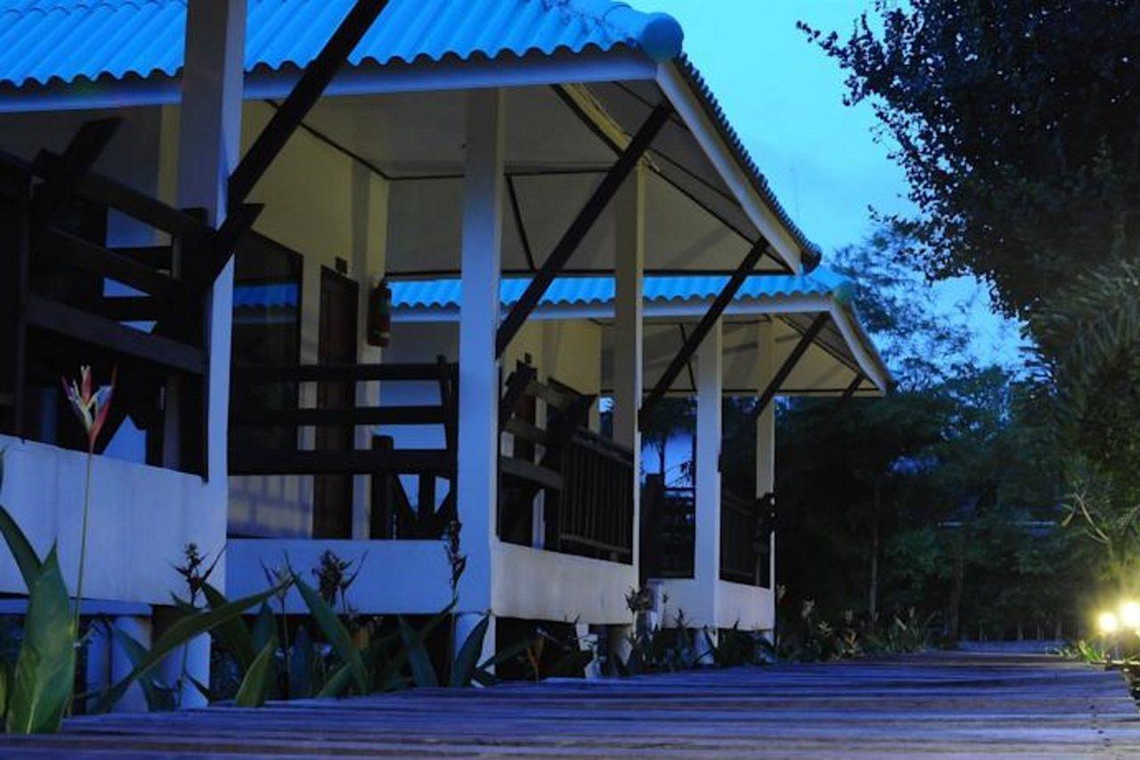 N.T. Lanta Resort Ko Lanta Extérieur photo
